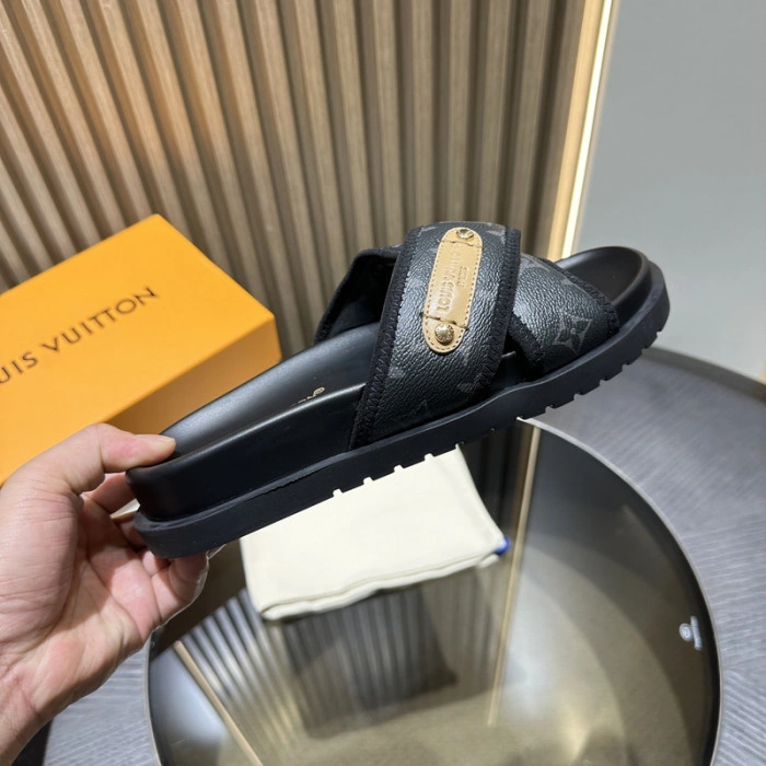 LV SANDALS