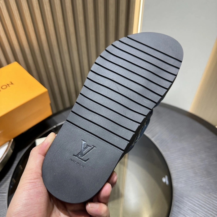 LV SANDALS