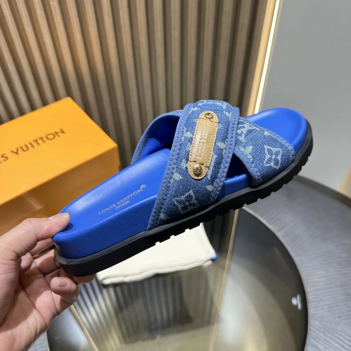 LV SANDALS