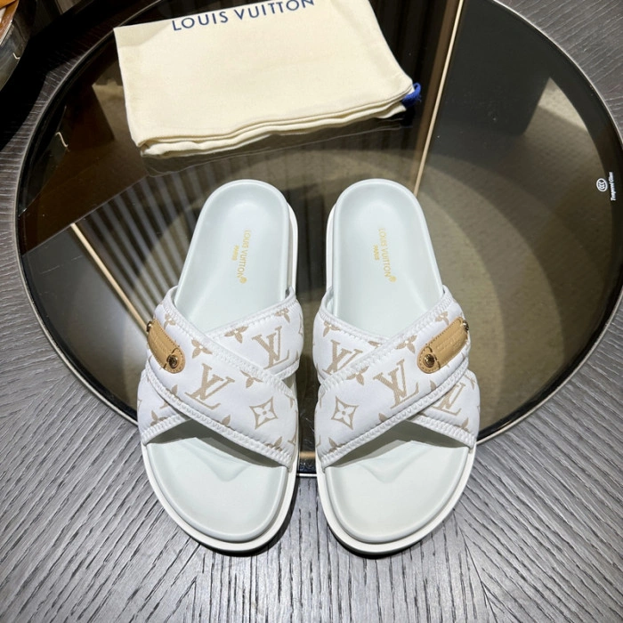 LV SANDALS