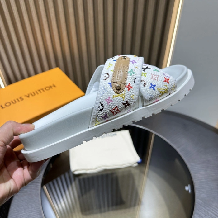 LV SANDALS