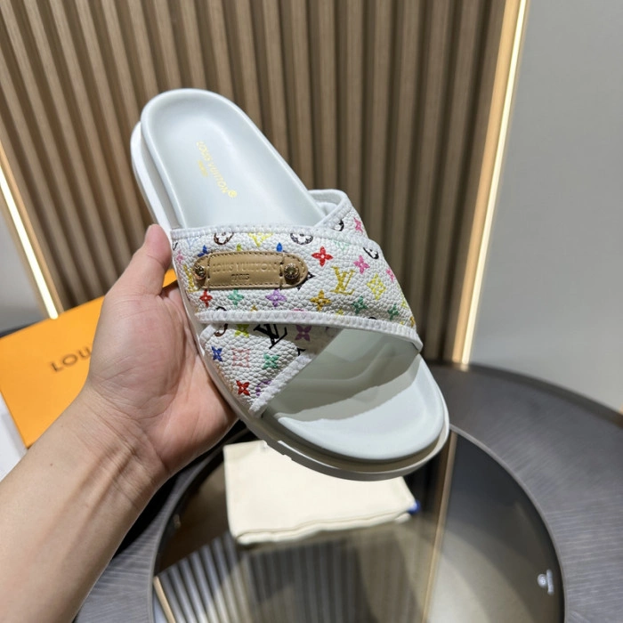 LV SANDALS