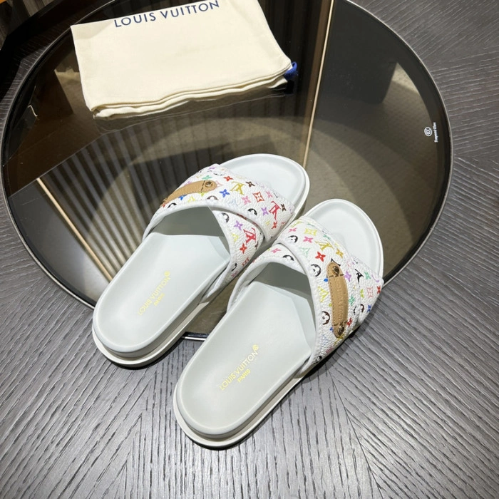 LV SANDALS