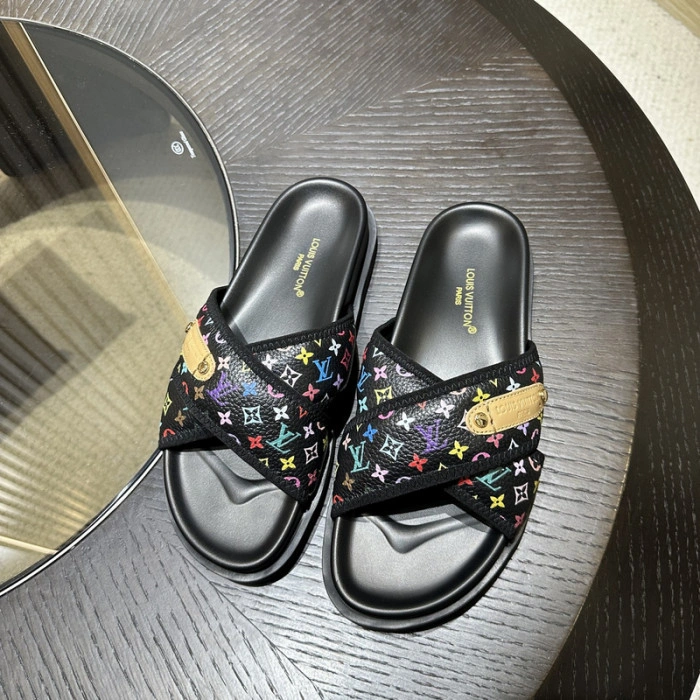 LV SANDALS