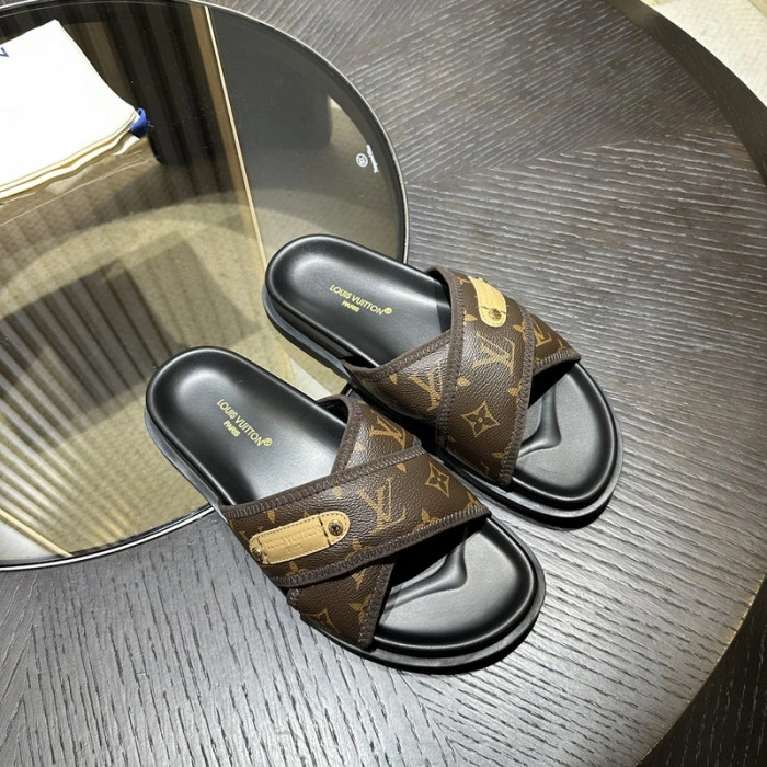 LV SANDALS