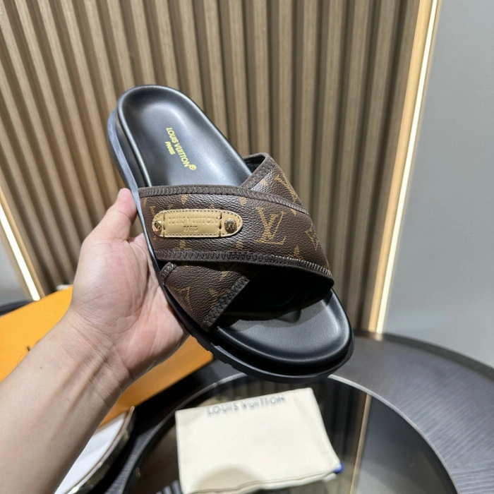 LV SANDALS