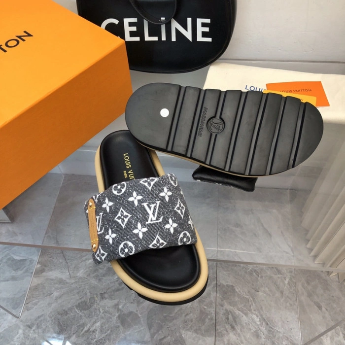 LV SANDALS