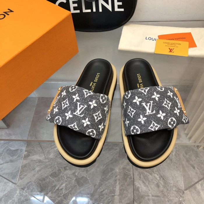 LV SANDALS