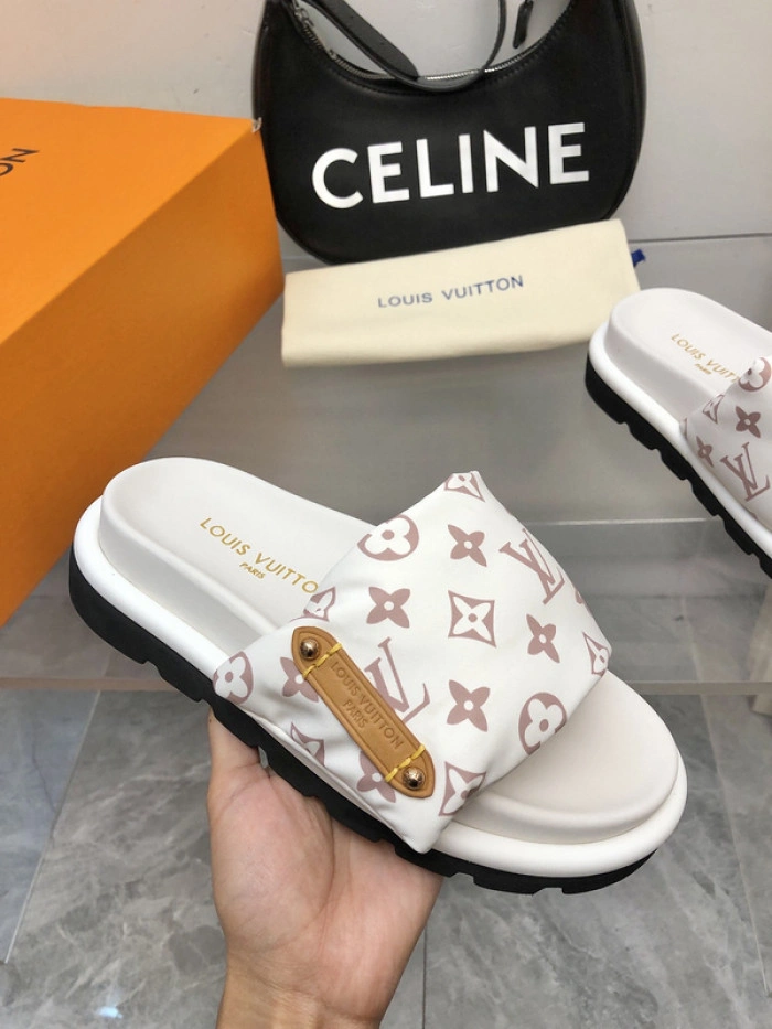 LV SANDALS
