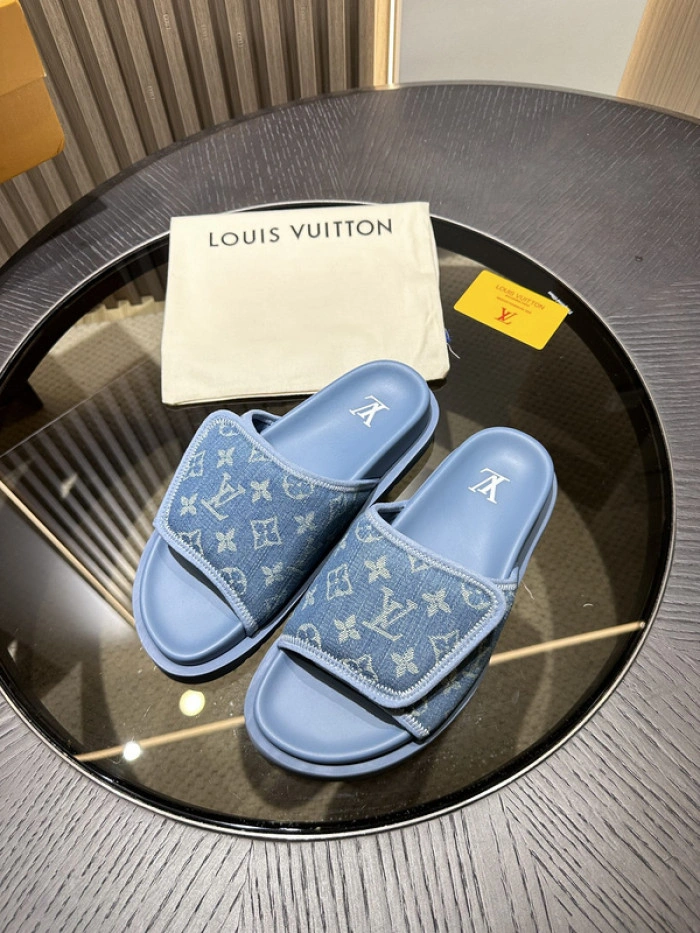 LV SANDALS