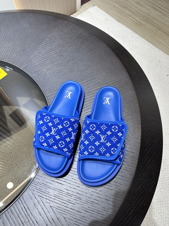 LV SANDALS