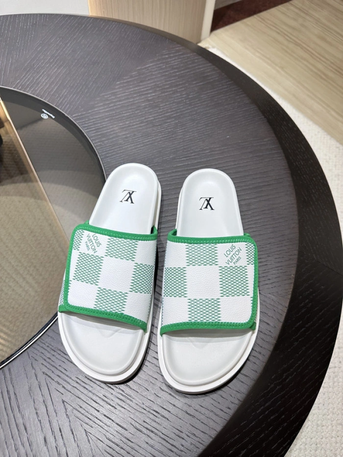 LV SANDALS