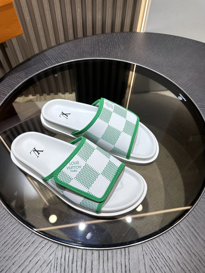 LV SANDALS