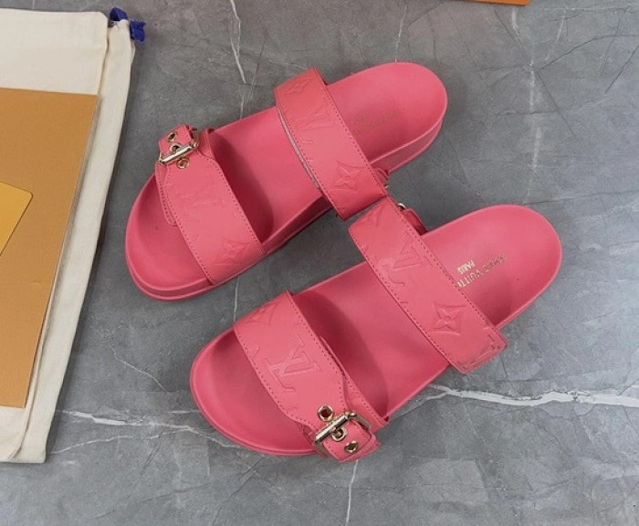 LV SANDALS
