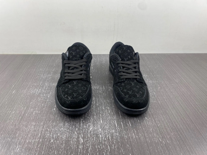 LV SNEAKER LOW