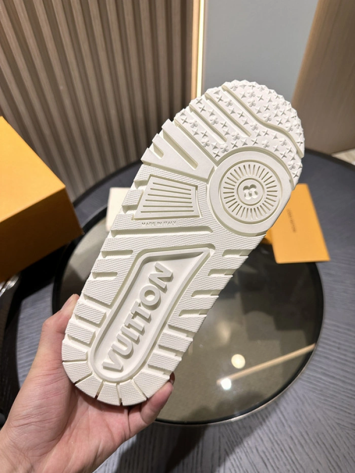 LV TRAINER MAXI