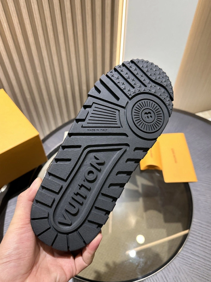 LV TRAINER MAXI