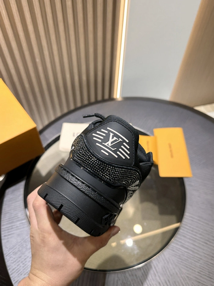 LV TRAINER MAXI