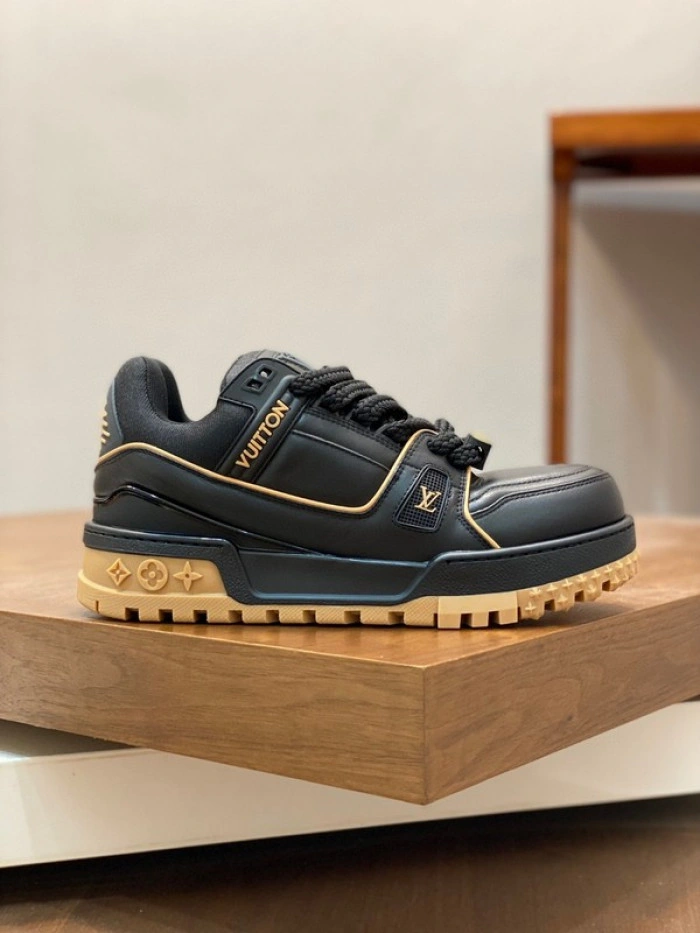 LV TRAINER MAXI