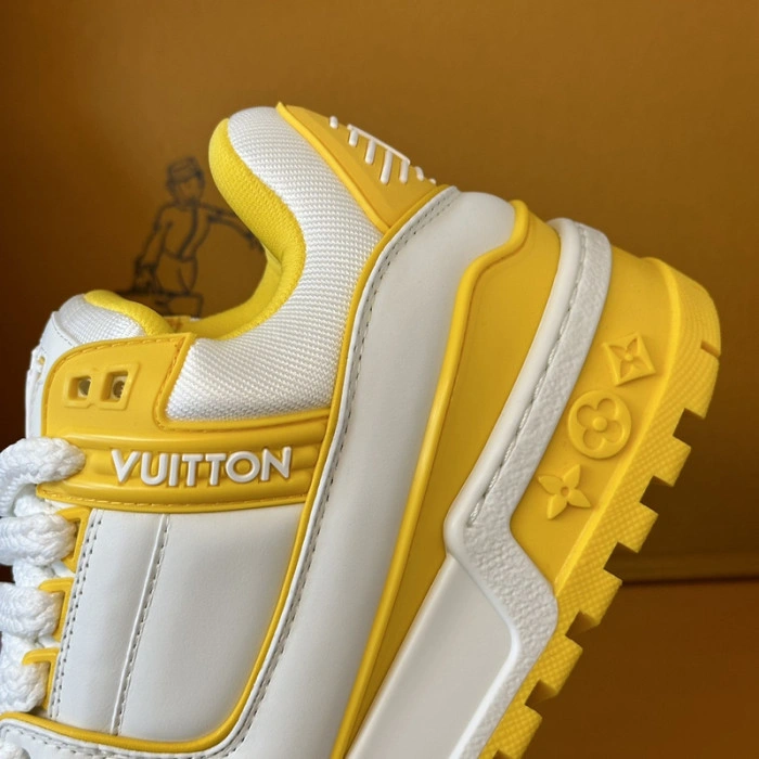 LV TRAINER MAXI