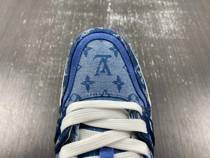 LV Trainer Sneaker