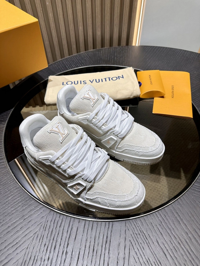 LV Trainer Sneaker