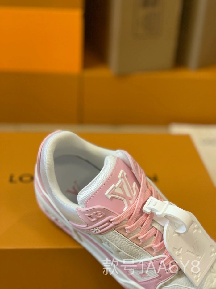 LV Trainer Sneaker