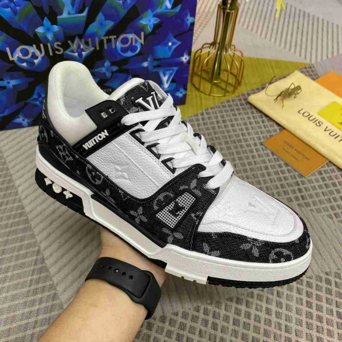 LV Trainer Sneaker