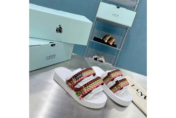 Lanvin Curb Sandals