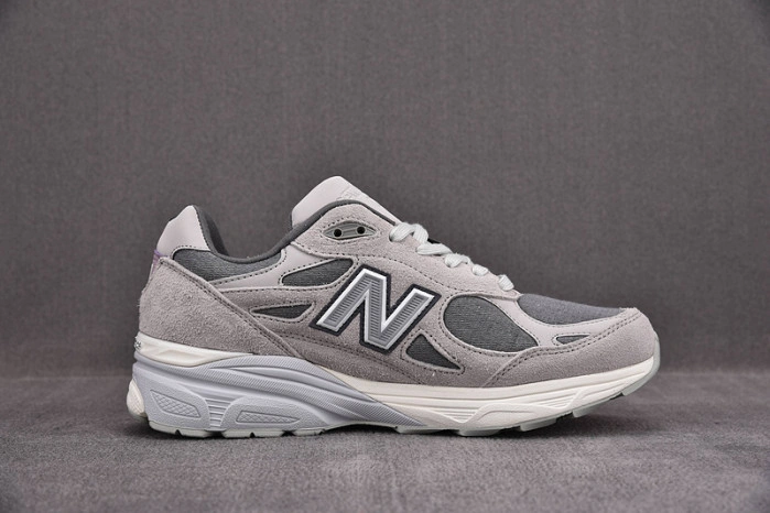 Levi's x New Balance 990 V3 M990LV3