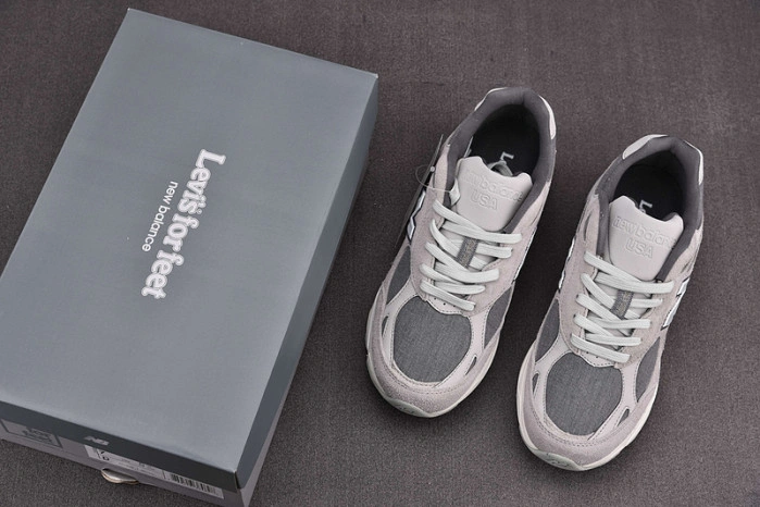Levi's x New Balance 990 V3 M990LV3
