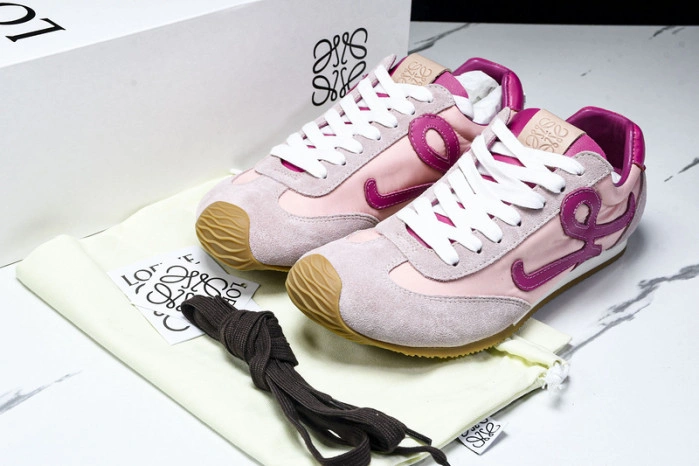 Loe*we Ballet Runner