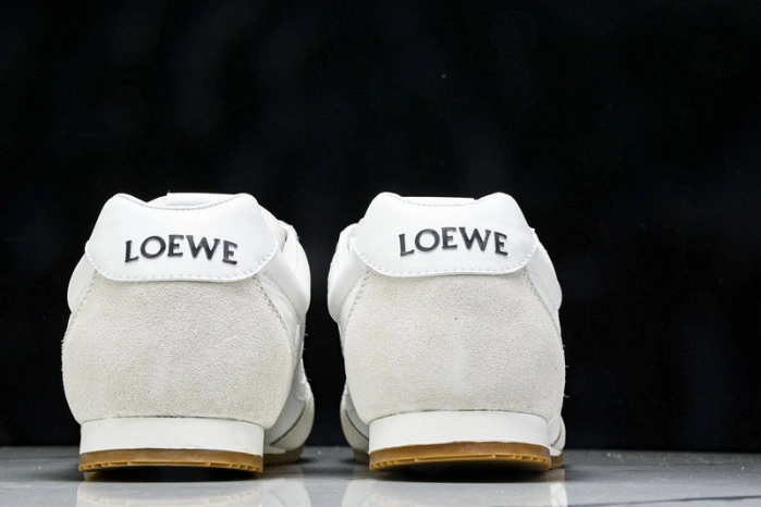Loe*we Ballet Runner