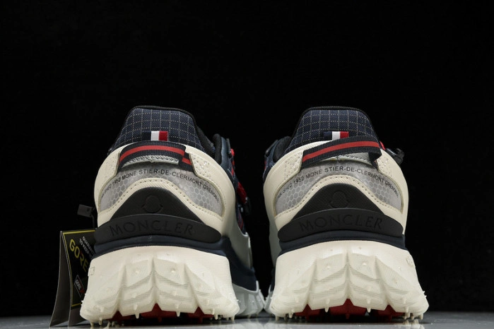 MONCLER TRAILGRIP GORE-TEX