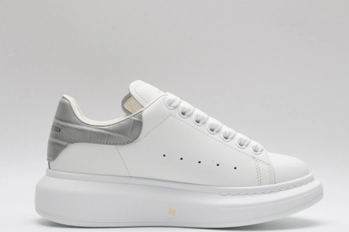 MQ Sneakers