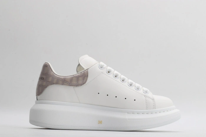 MQ Sneakers