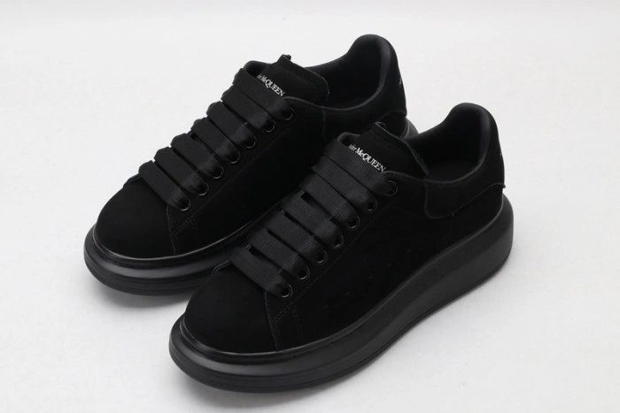 MQ Sneakers