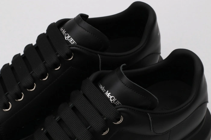 MQ Sneakers