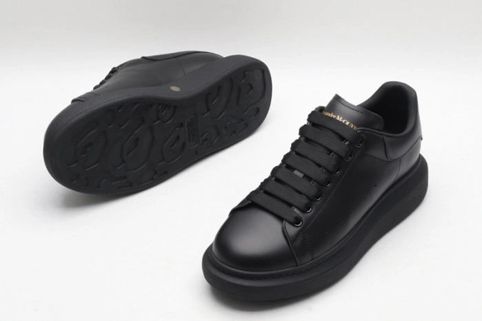 MQ Sneakers