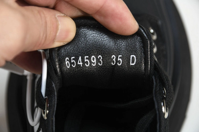 MQ Sneakers