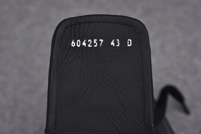 MQ Sneakers