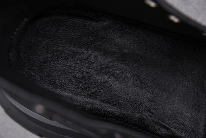 MQ Sneakers