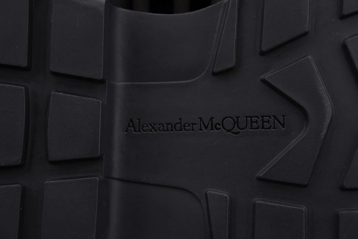 MQ Sneakers