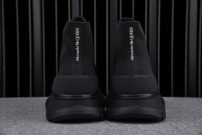 MQ Sneakers