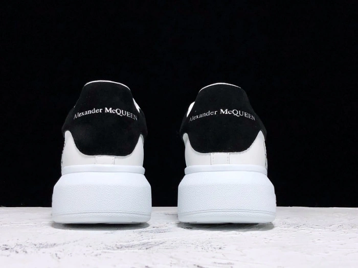 MQ Sneakers