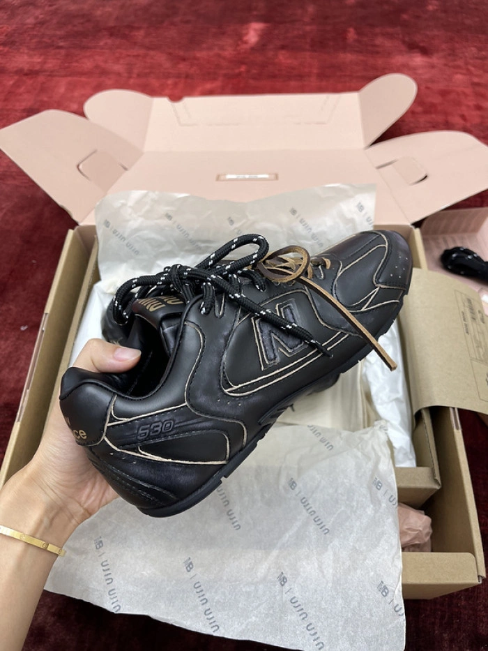 NEW BALANCE X MIUMIU SNEAKER