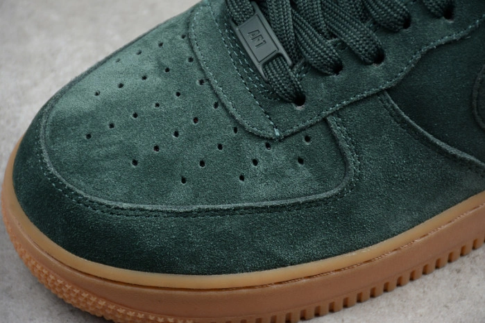 NIKE AIR FORCE 1 ´07 LV8 SUEDE OUTDOOR GREEN BRAND  AA1117-300