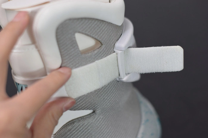 NIKE MAG