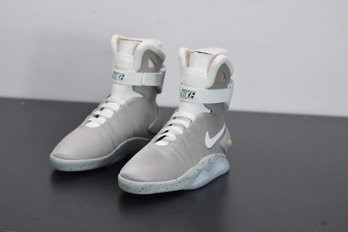 NIKE MAG