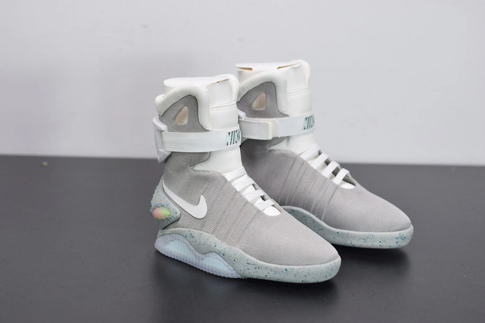 NIKE MAG